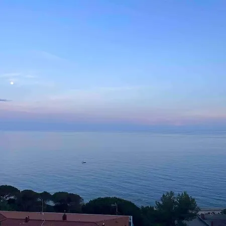 Διαμέρισμα Silenzio E Relax Fronte Mare A *