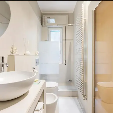 Silenzio E Relax Fronte Mare A Διαμέρισμα Varazze