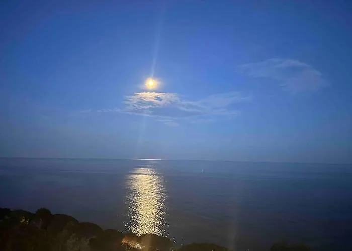 Apartment Silenzio E Relax Fronte Mare A *